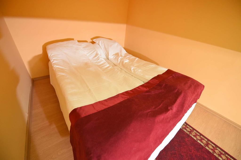Apartment Inn Rooms ノヴィ・サド 部屋 写真